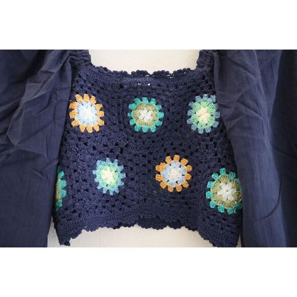Aerie Women's Sz XS Boho Blue Crochet Granny Square Floral Puff Sleeve Crop Top - Picture 3 of 9